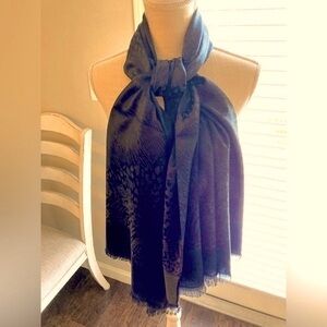 Elegant Black Scarf
